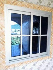 fenêtre sur mesure à Sainte-Croix-Grand-Tonne